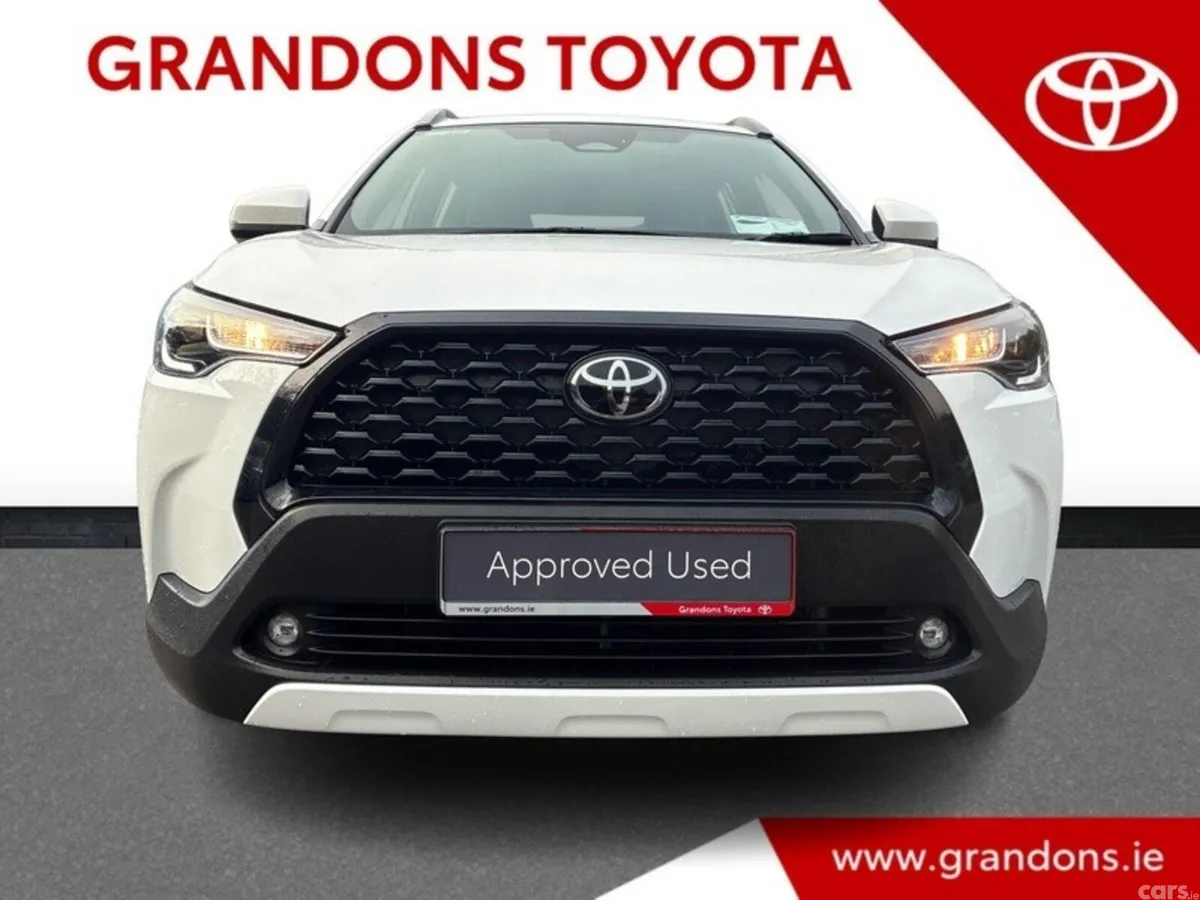 Toyota Corolla Cross Hatchback, Petrol Hybrid, 2024, White