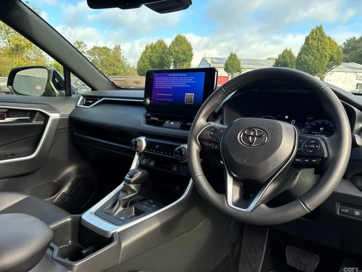 Toyota RAV4 SUV, Petrol Hybrid, 2023, Blue