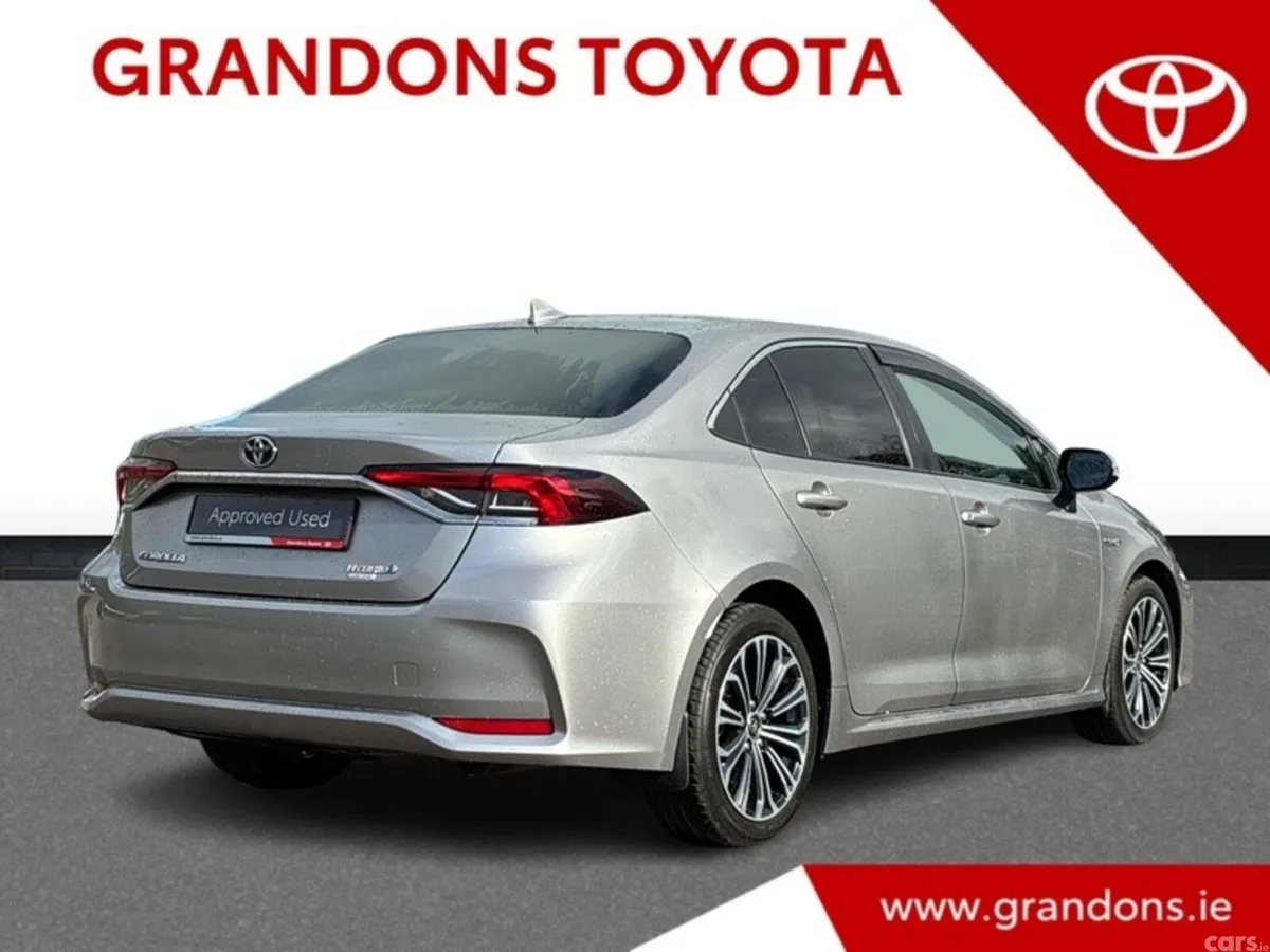 Toyota Corolla Saloon, Petrol Hybrid, 2022, Grey