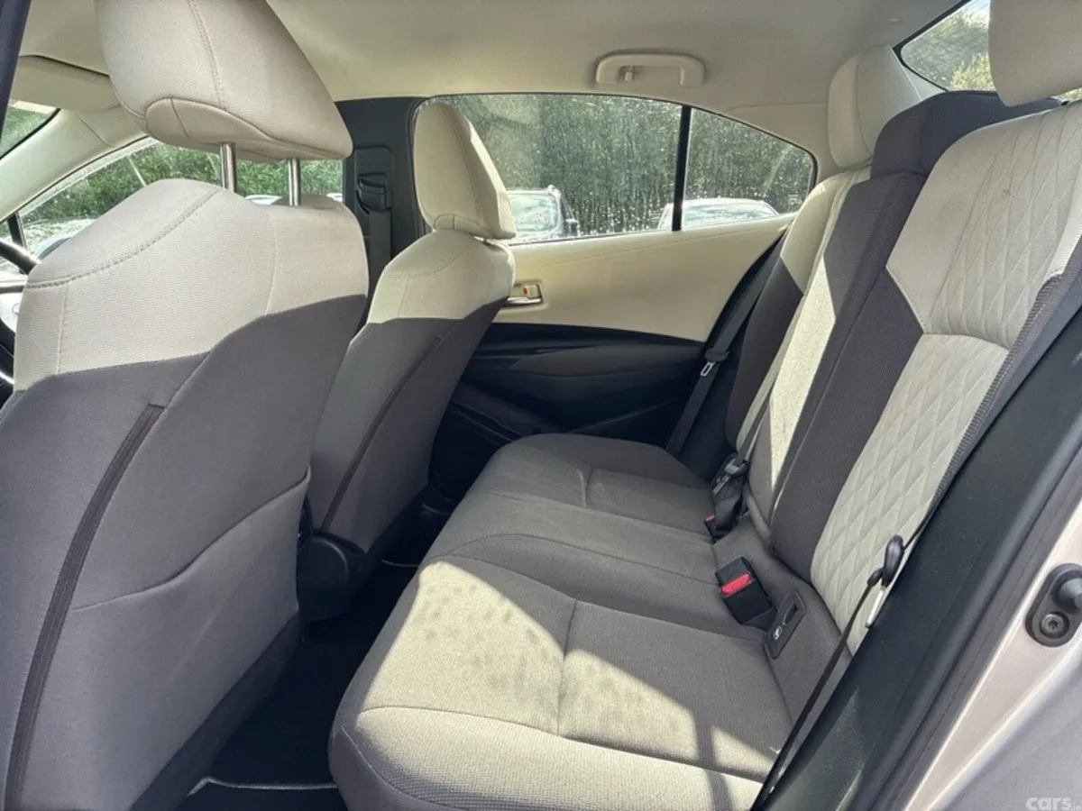 Toyota Corolla Saloon, Petrol Hybrid, 2022, Grey