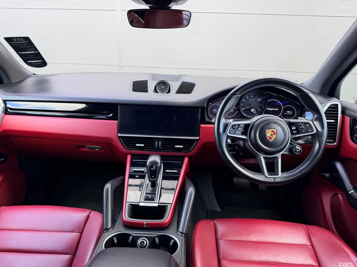 Porsche Cayenne SUV, Petrol Plug-in Hybrid, 2022, White