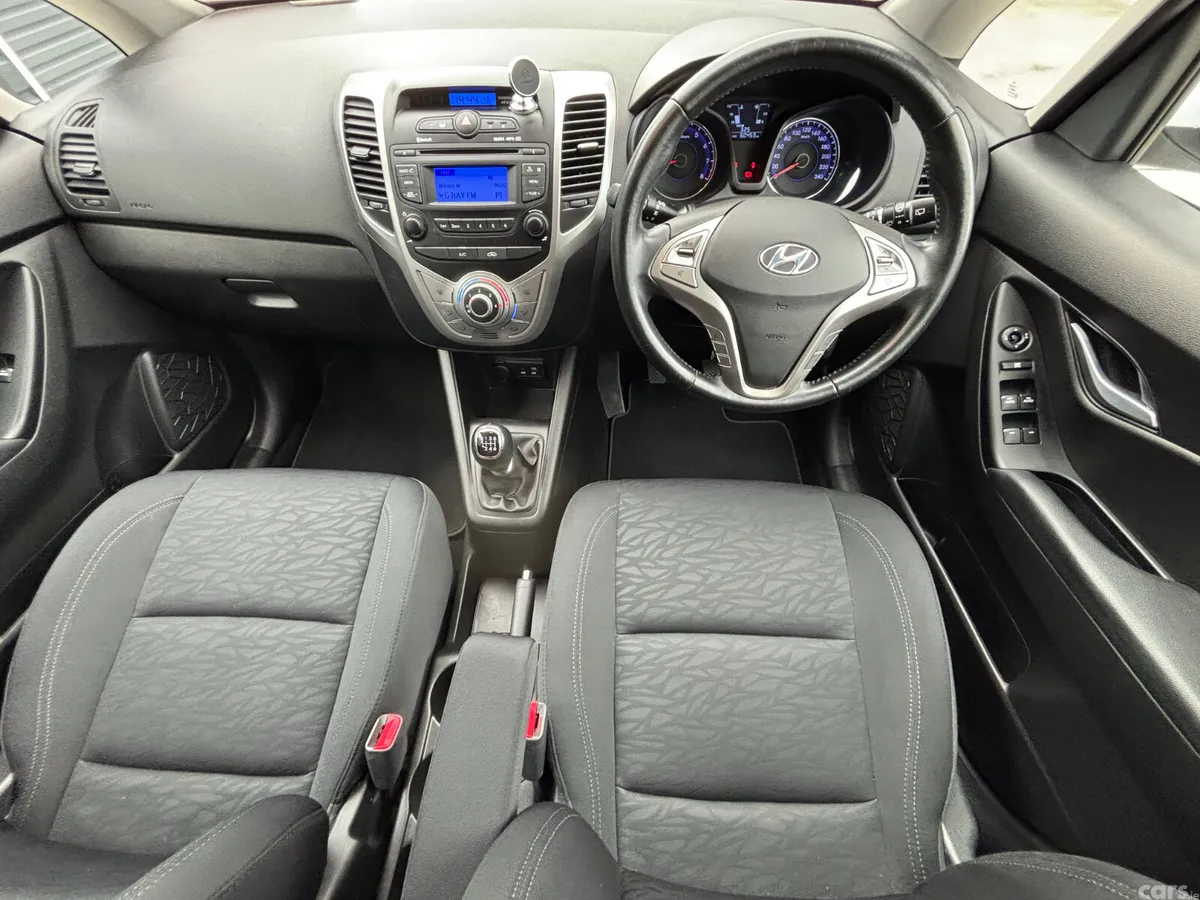 Hyundai ix20 MPV, Petrol, 2020, White
