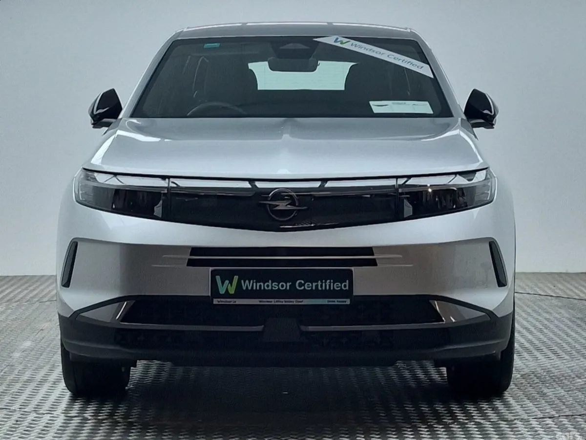 Opel Grandland SUV, Petrol Hybrid, 2025, Silver