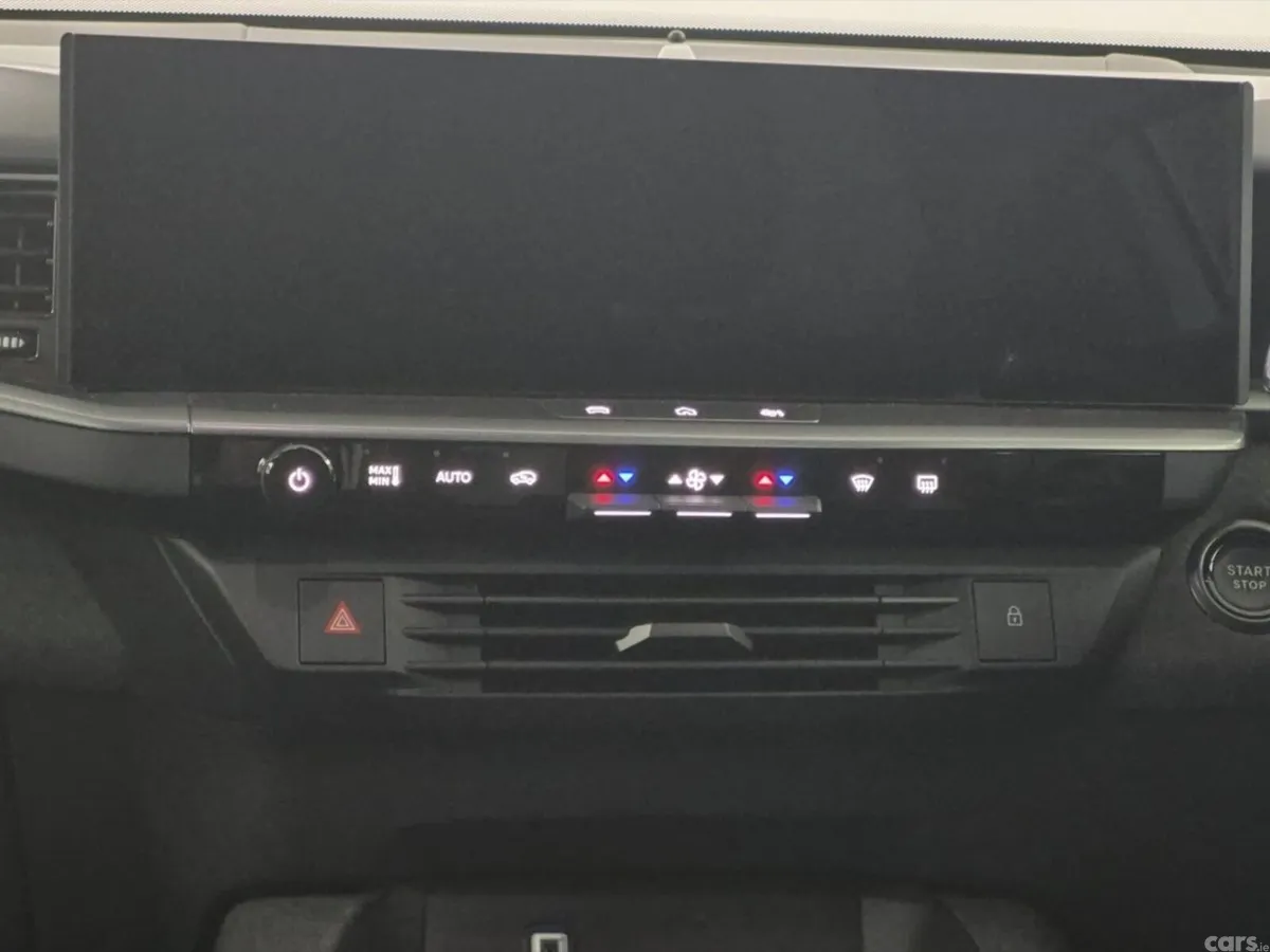 Opel Grandland SUV, Petrol Hybrid, 2025, Silver