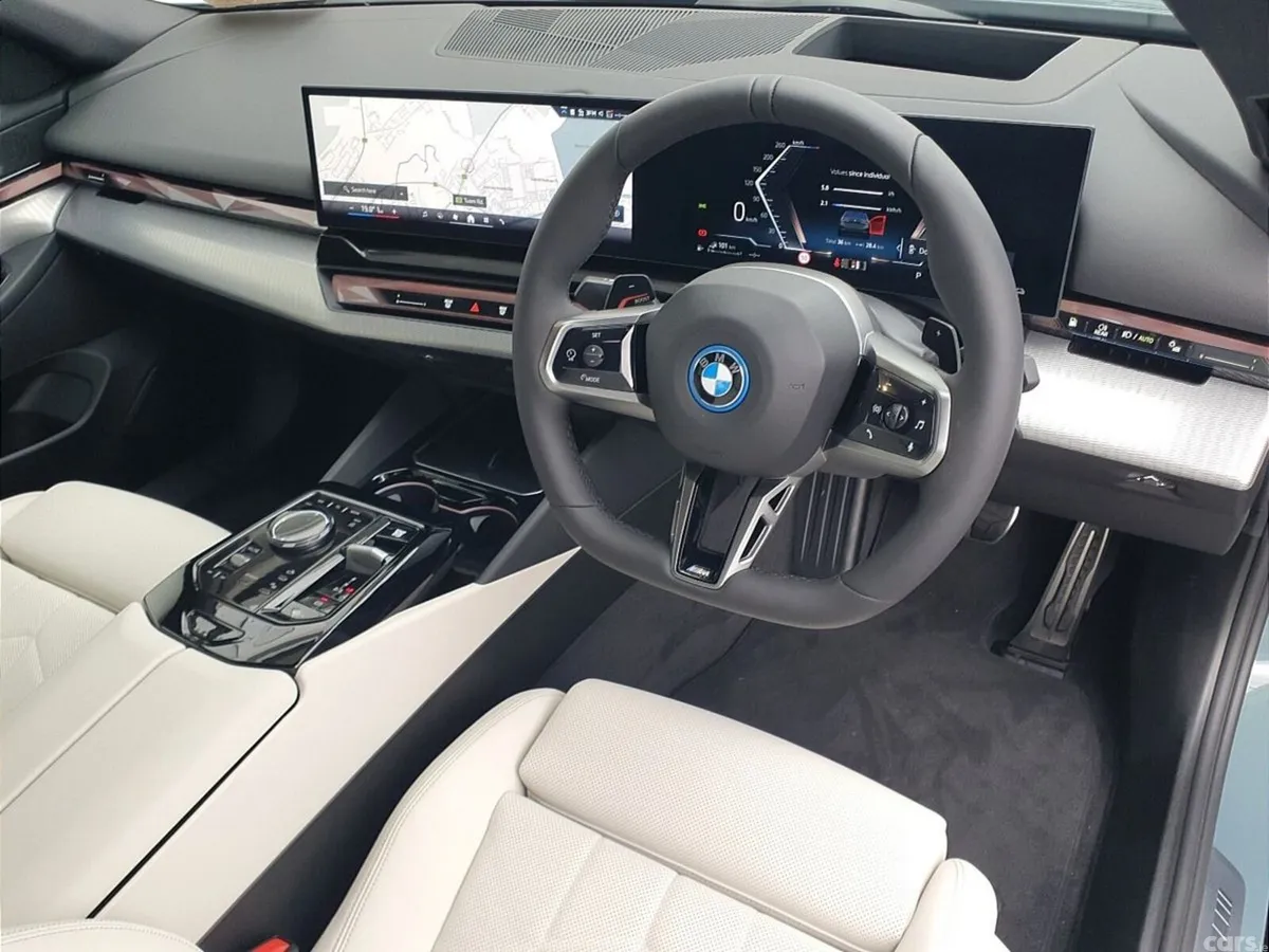 BMW 5-Series Saloon, Petrol Hybrid, 2027, Green