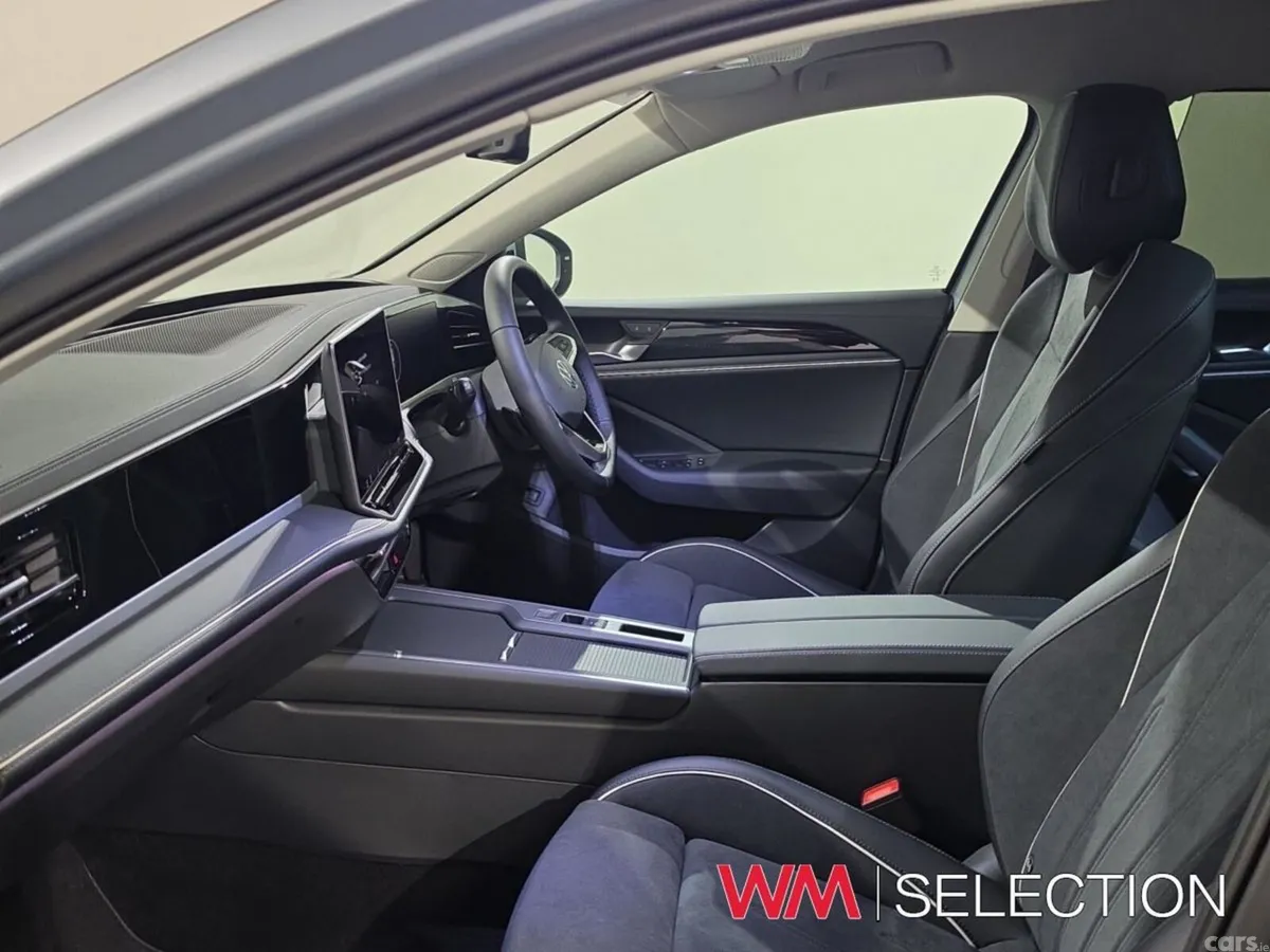 Volkswagen Passat Estate, Diesel, 2026, Grey