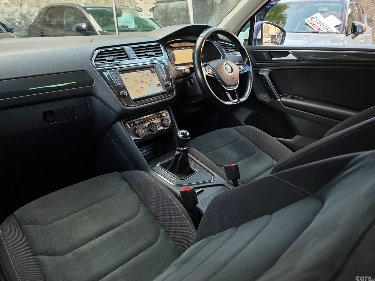 Volkswagen Tiguan SUV, Diesel, 2016, White