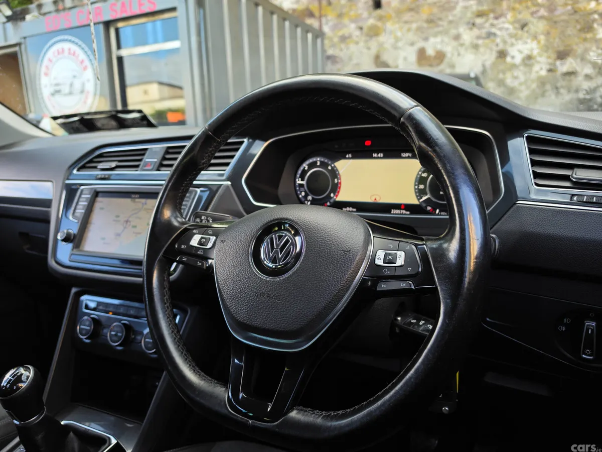 Volkswagen Tiguan SUV, Diesel, 2016, White