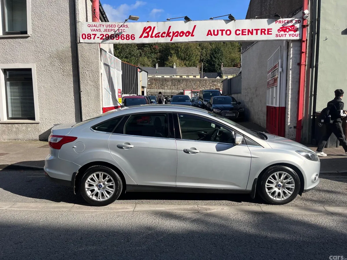 Ford Focus Saloon, Diesel, 2014, Silver