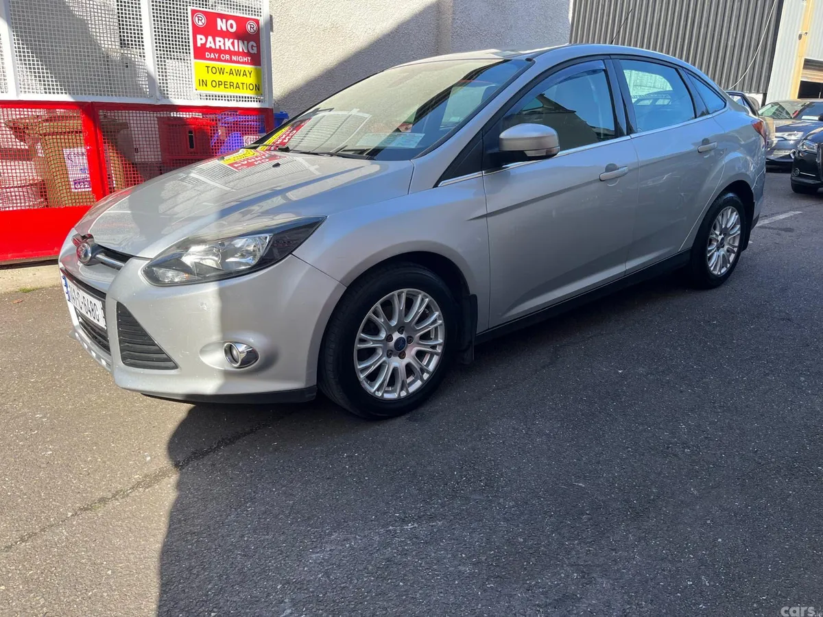 Ford Focus Saloon, Diesel, 2014, Silver