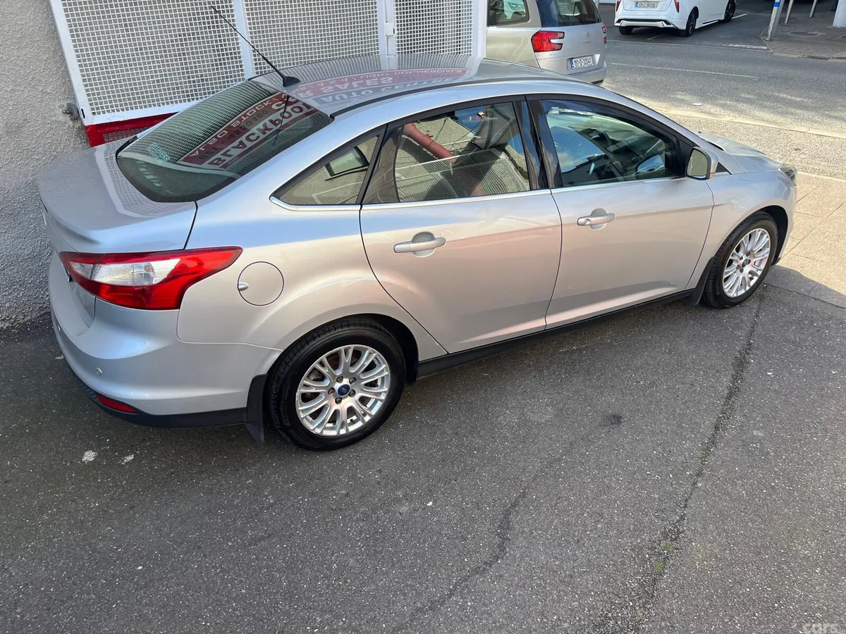 Ford Focus Saloon, Diesel, 2014, Silver