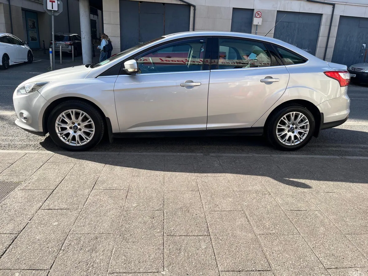 Ford Focus Saloon, Diesel, 2014, Silver