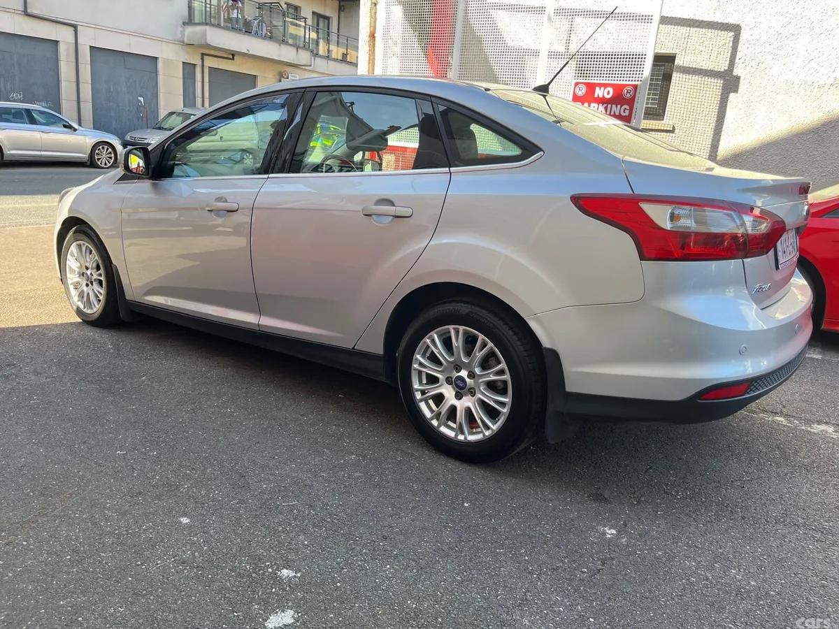 Ford Focus Saloon, Diesel, 2014, Silver
