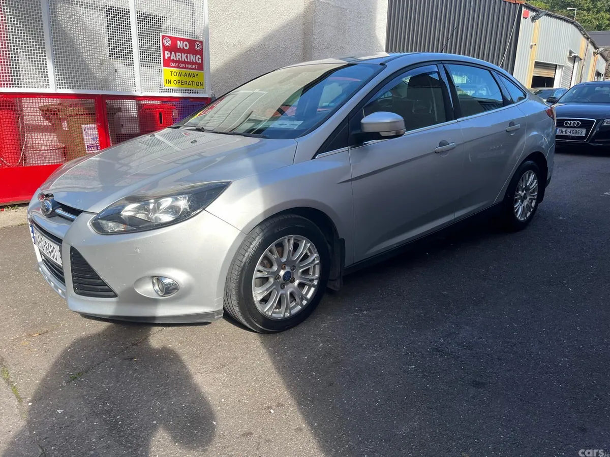 Ford Focus Saloon, Diesel, 2014, Silver