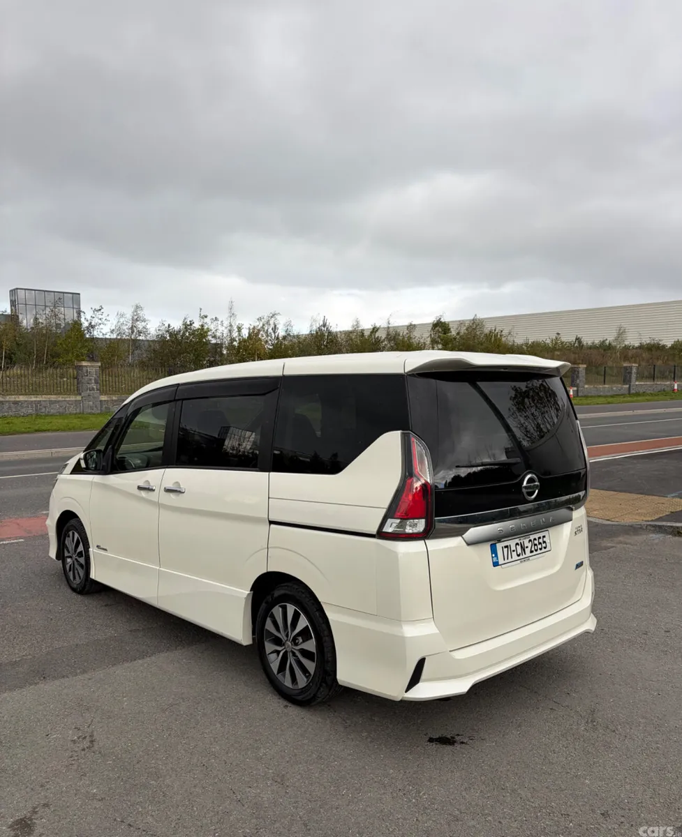 Nissan Serena MPV, Petrol Hybrid, 2017, White