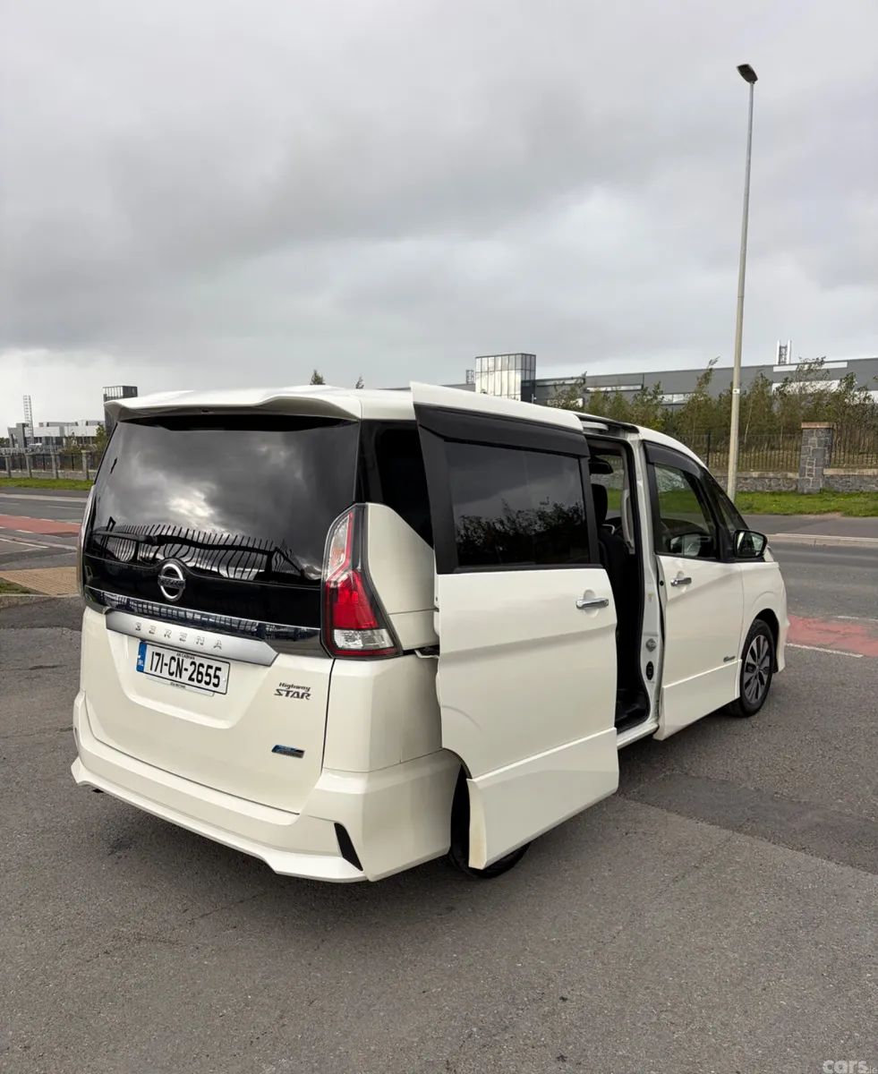 Nissan Serena MPV, Petrol Hybrid, 2017, White