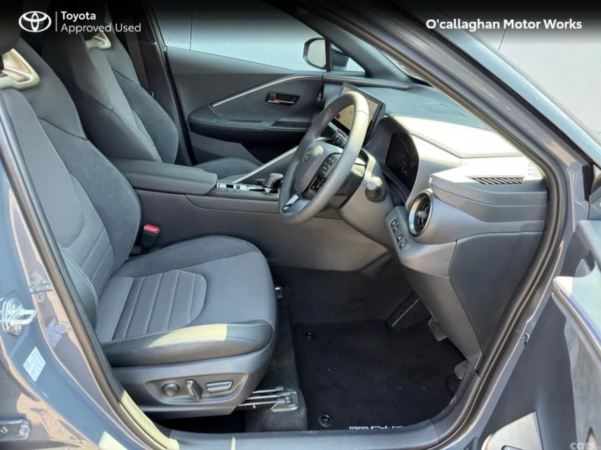 Toyota C-HR SUV, Petrol Hybrid, 2026, Grey