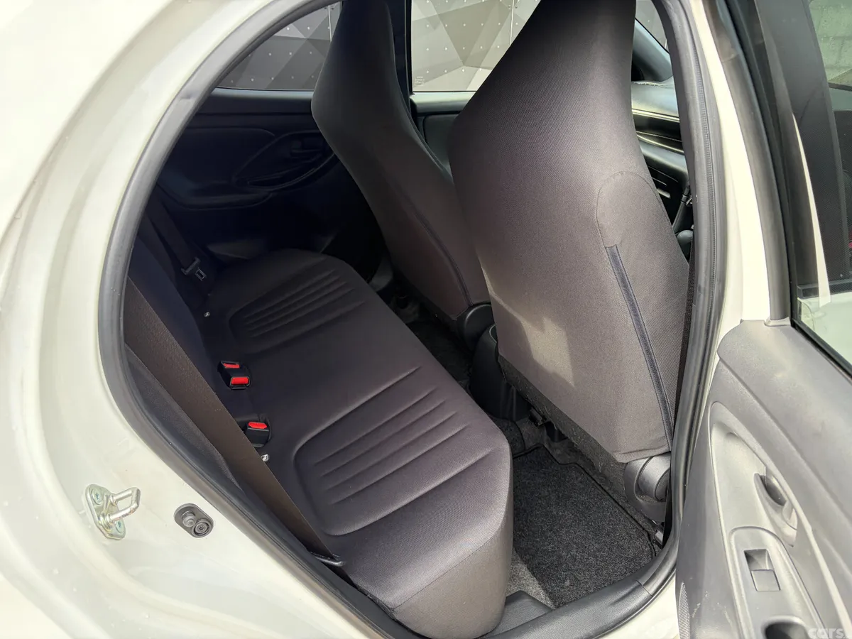 Toyota Yaris Hatchback, Petrol, 2020, White
