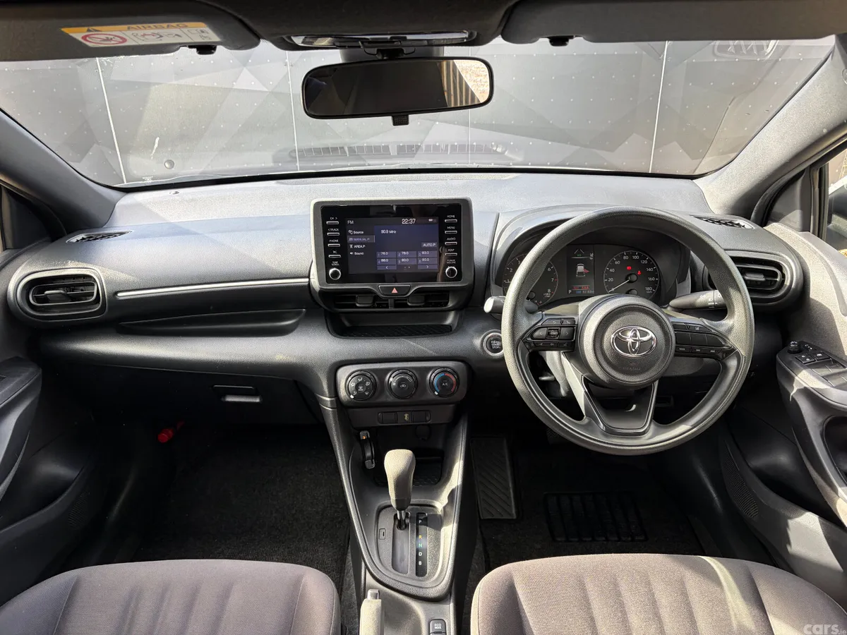 Toyota Yaris Hatchback, Petrol, 2020, White