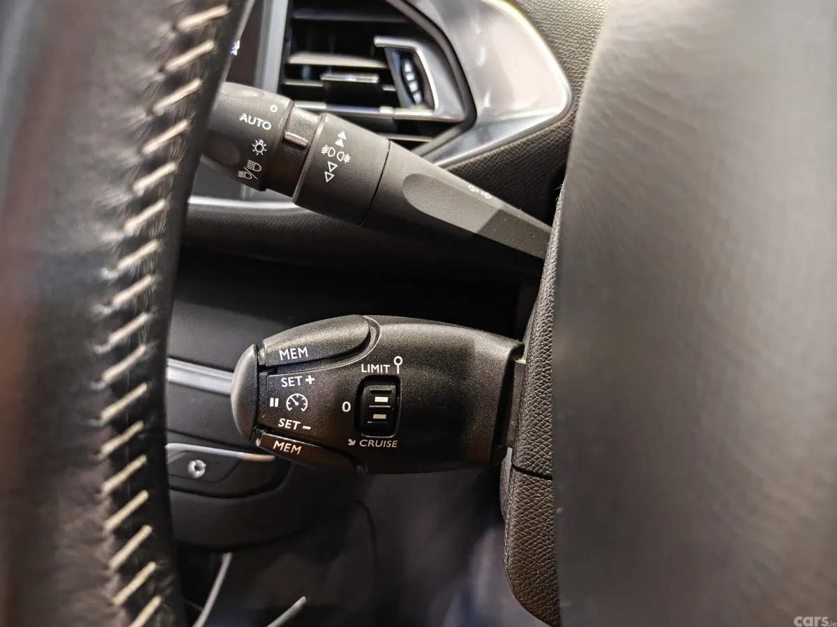 Peugeot 308 Estate, Diesel, 2016, Grey
