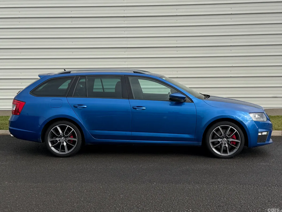 Skoda Octavia Hatchback, Diesel, 2014, Blue
