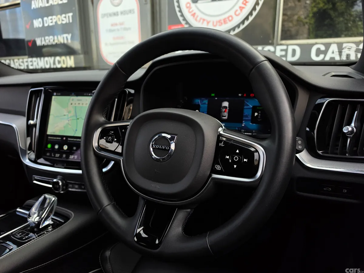 Volvo V60 Estate, Petrol Hybrid, 2022, Black