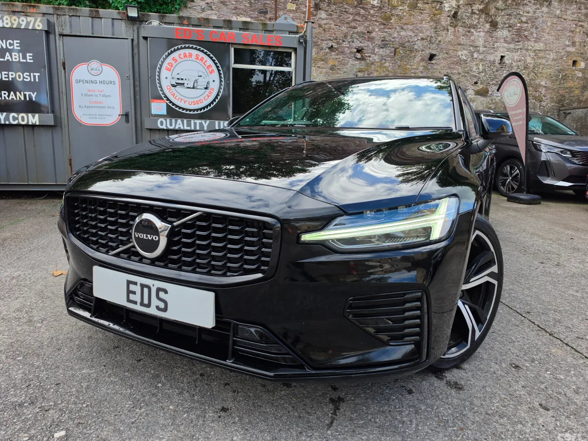 Volvo V60 Estate, Petrol Hybrid, 2022, Black