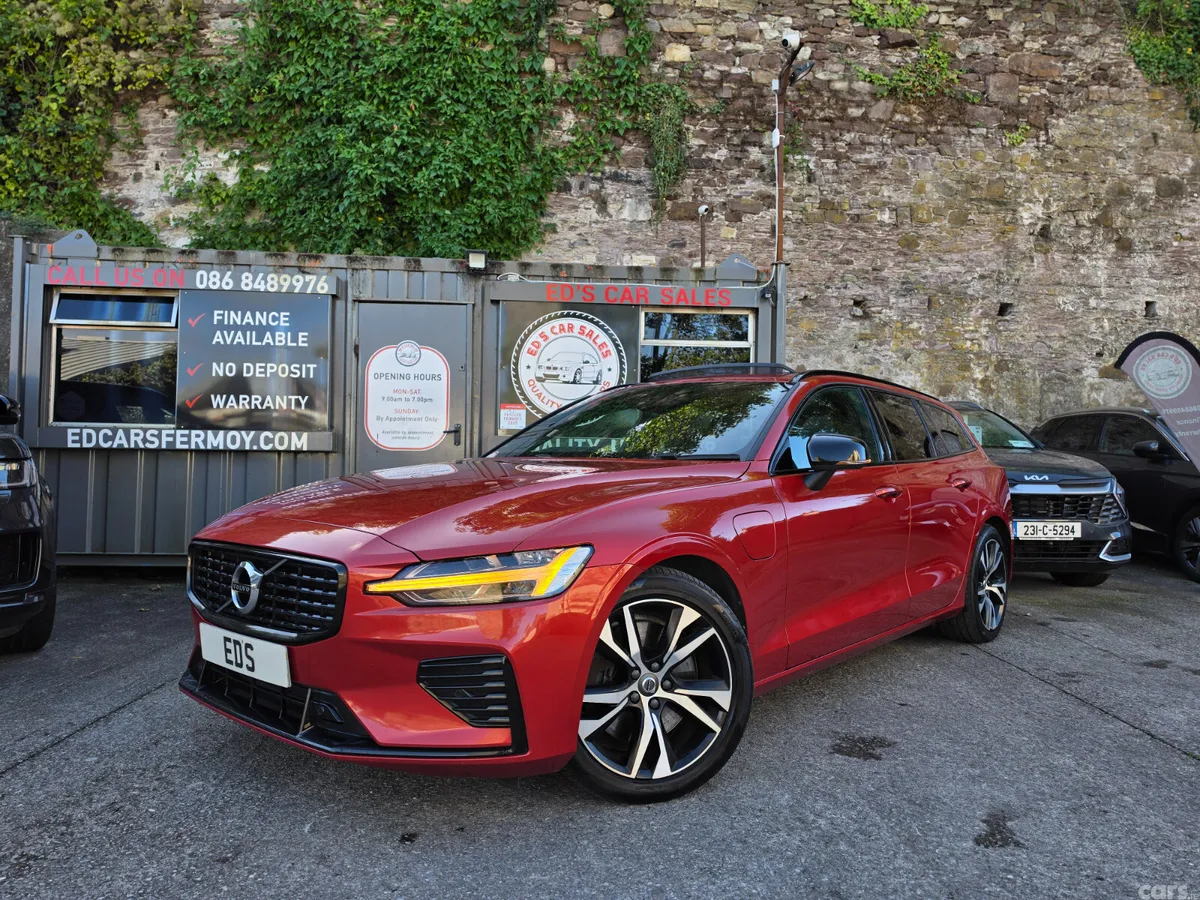 Volvo V60 Estate, Petrol Hybrid, 2022, Red