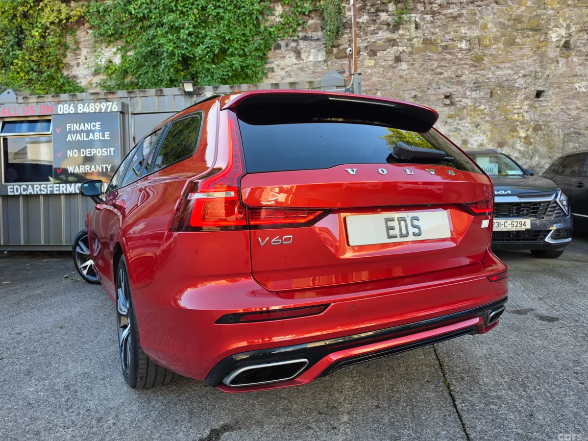 Volvo V60 Estate, Petrol Hybrid, 2022, Red
