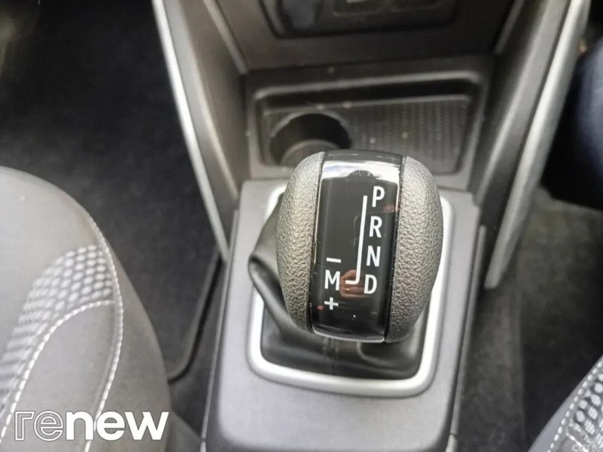 Dacia Duster SUV, Petrol, 2024, Grey