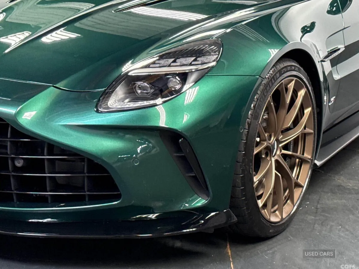 Aston Martin Vantage , Petrol, 2026, Green