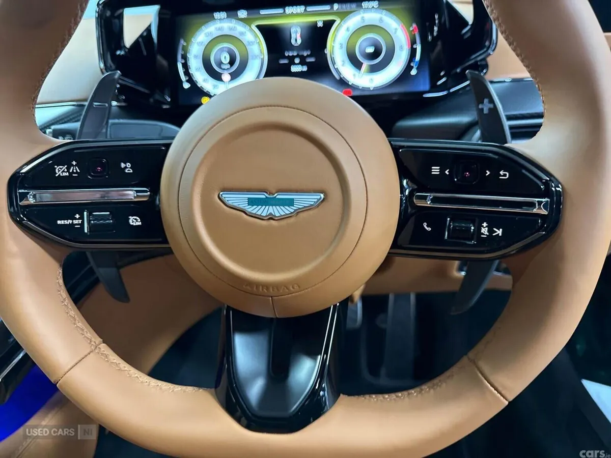 Aston Martin Vantage , Petrol, 2026, Green