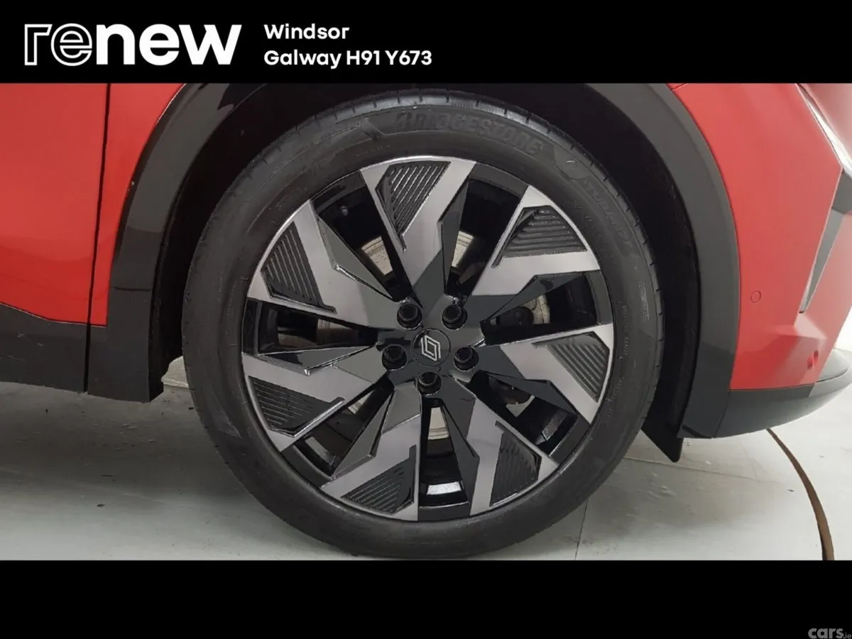 Renault Rafale SUV, Petrol Hybrid, 2025, Red