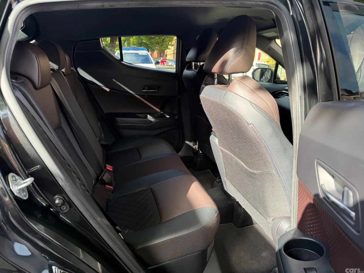 Toyota C-HR MPV, Petrol Hybrid, 2017, Black