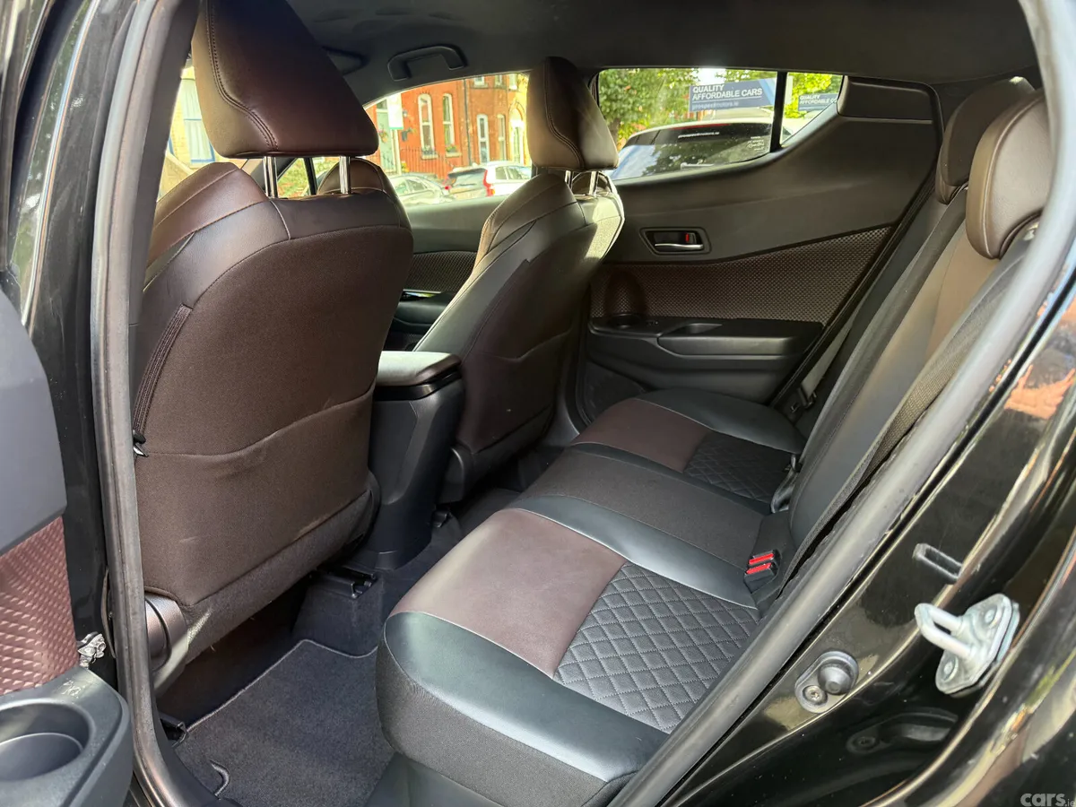 Toyota C-HR MPV, Petrol Hybrid, 2017, Black