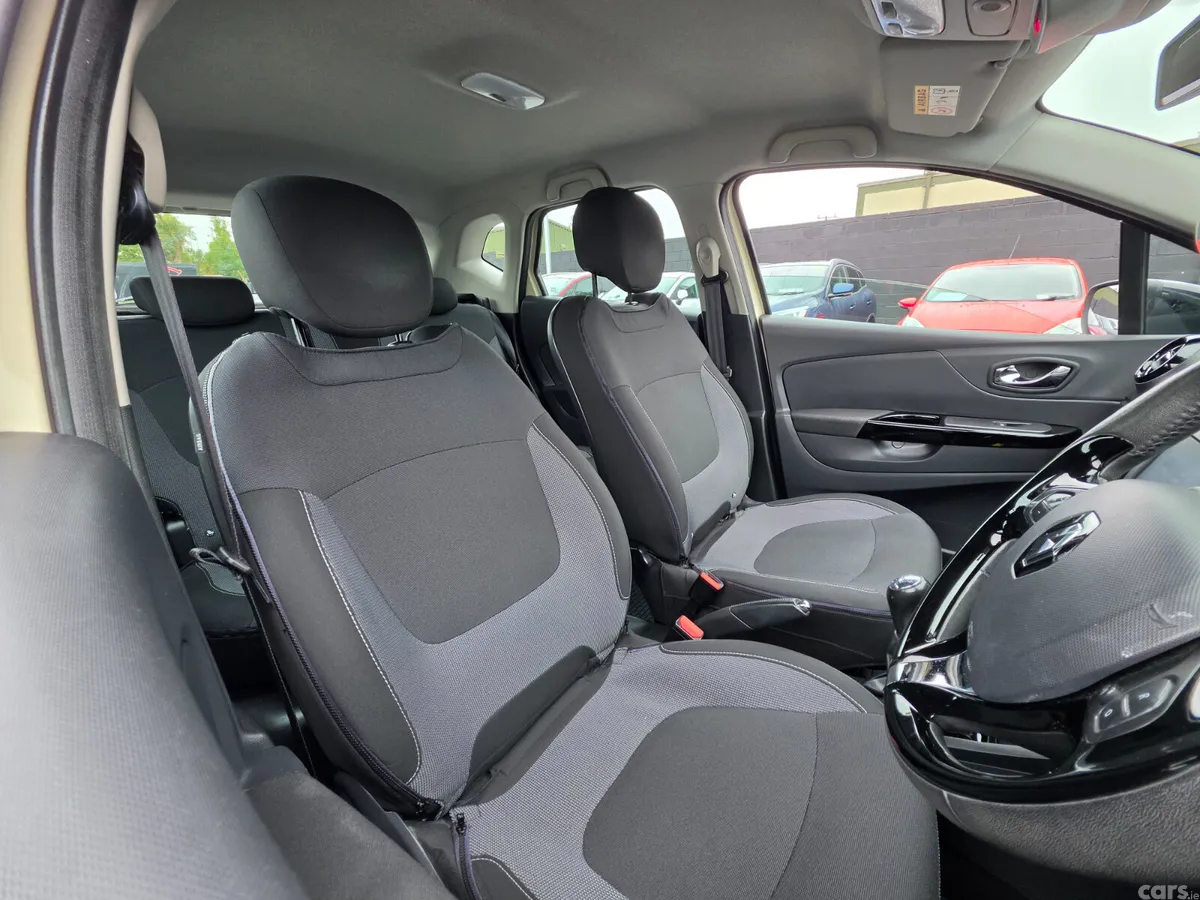 Renault Captur Hatchback, Diesel, 2016, White