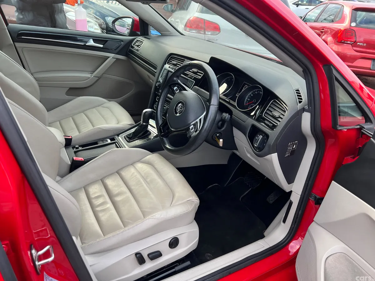 Volkswagen Golf Hatchback, Petrol, 2013, Red