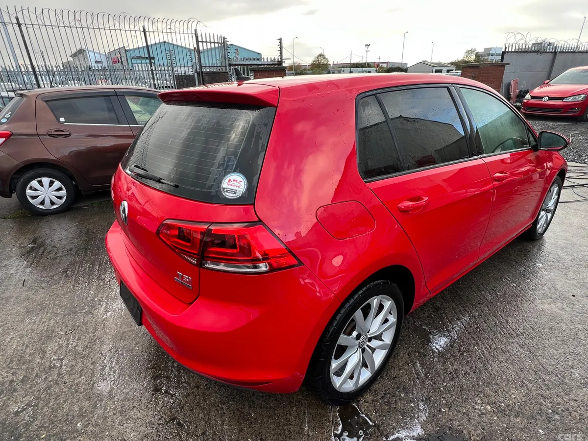 Volkswagen Golf Hatchback, Petrol, 2013, Red