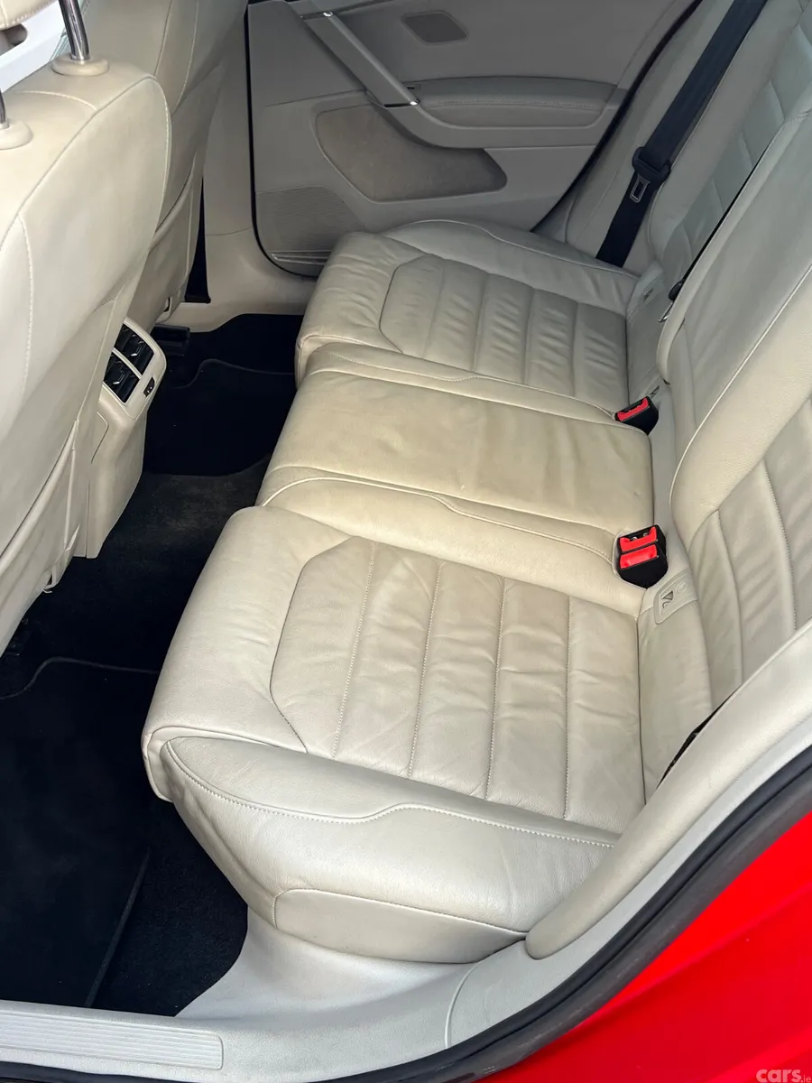 Volkswagen Golf Hatchback, Petrol, 2013, Red