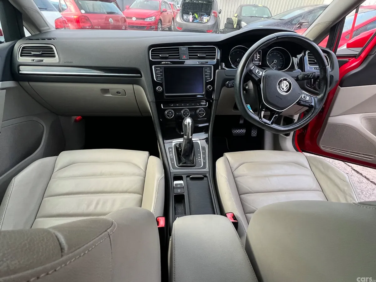 Volkswagen Golf Hatchback, Petrol, 2013, Red