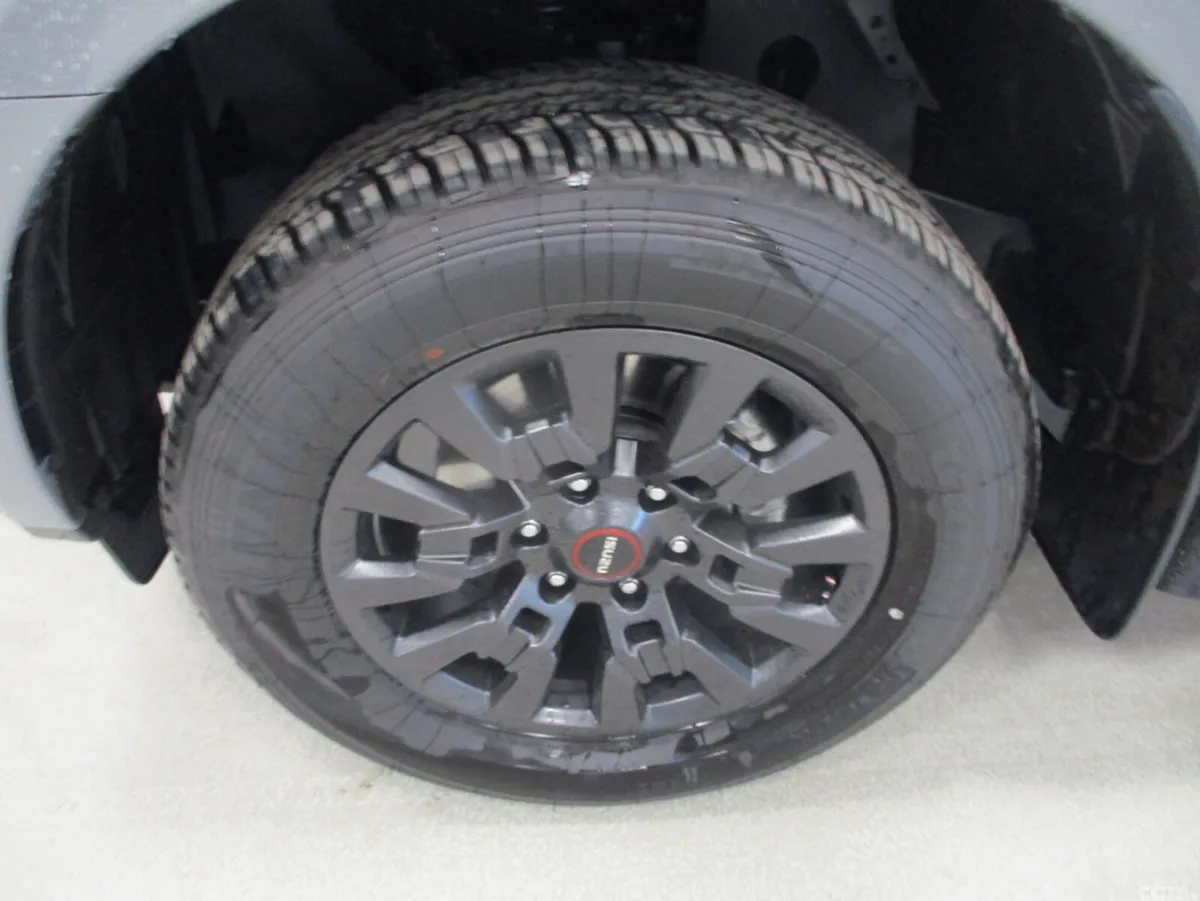 Isuzu D-Max Pick Up, Diesel, 2027, Grey