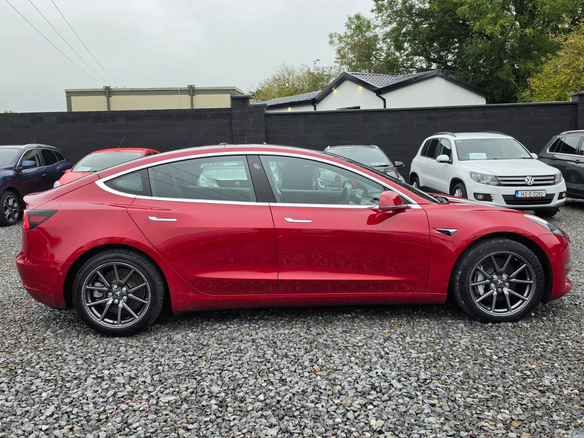 Tesla Model 3 Saloon, Electric, 2019, Red