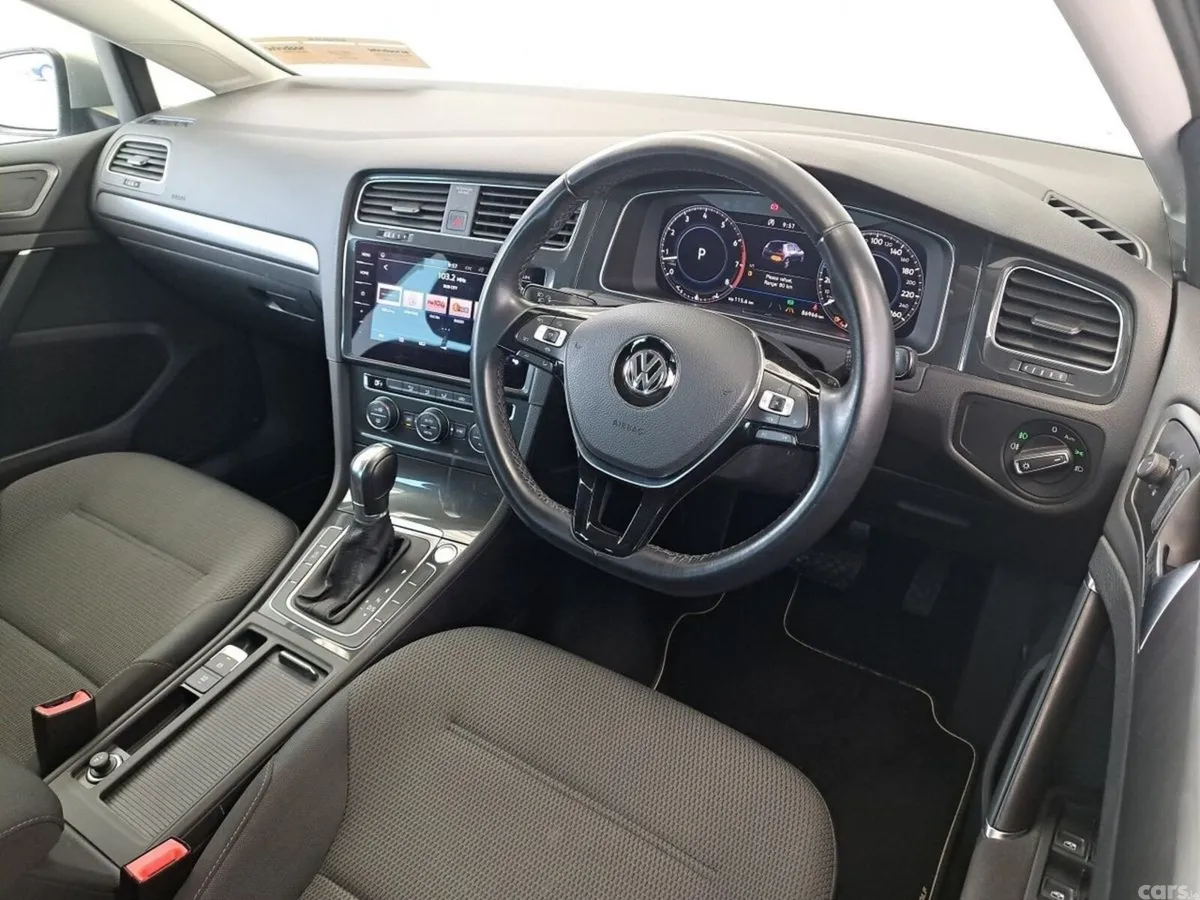 Volkswagen Golf Hatchback, Petrol, 2019, Silver