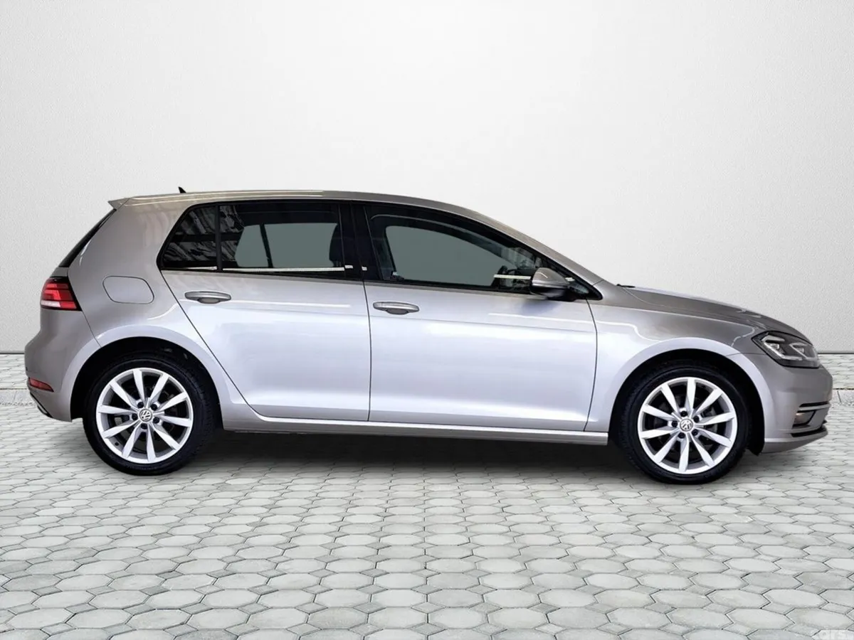 Volkswagen Golf Hatchback, Petrol, 2019, Silver