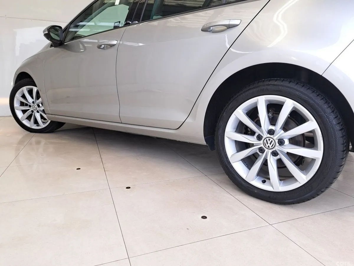 Volkswagen Golf Hatchback, Petrol, 2019, Silver