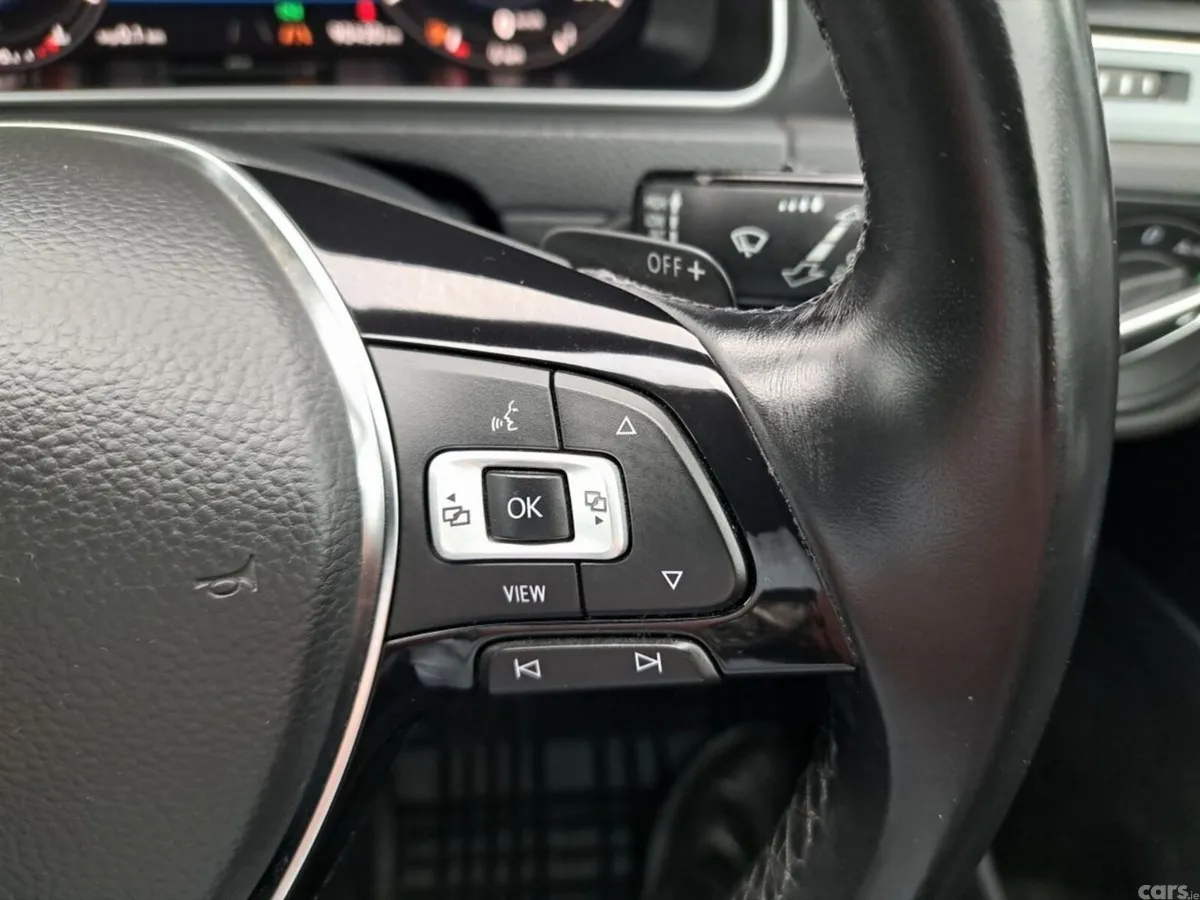Volkswagen Golf Hatchback, Petrol, 2019, Silver