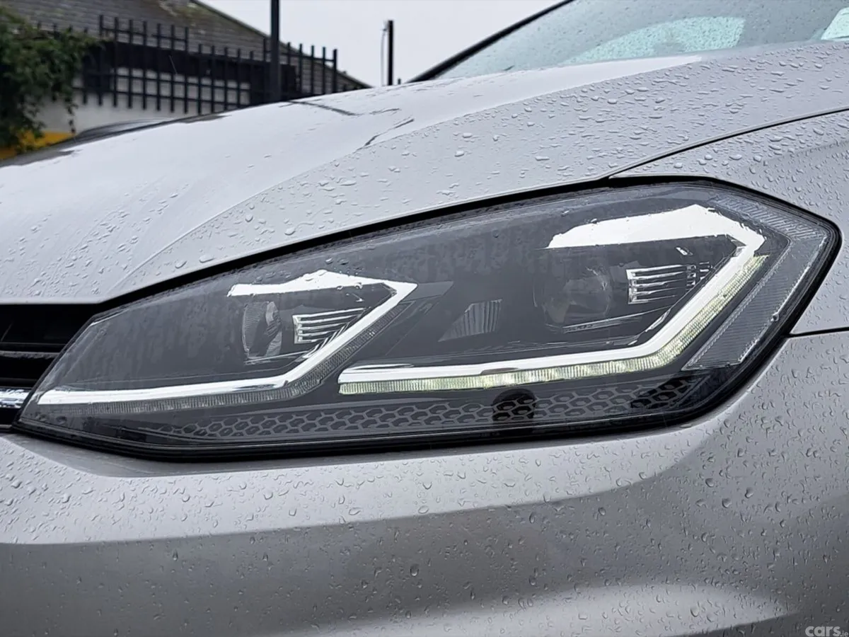 Volkswagen Golf Hatchback, Petrol, 2019, Silver