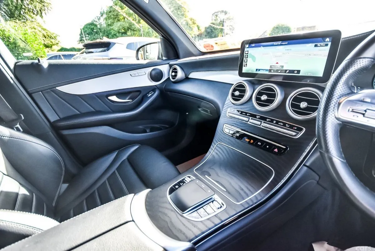Mercedes-Benz GLC SUV, Diesel Plug-in Hybrid, 2021, Black
