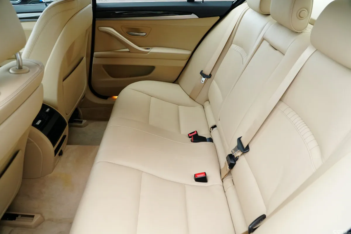 BMW 5-Series Saloon, Diesel, 2015, Grey
