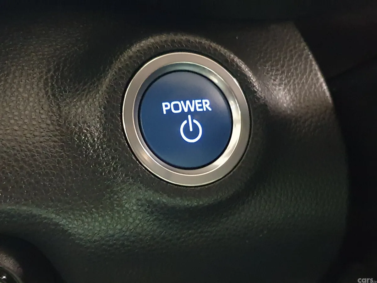 Toyota Yaris Hatchback, Petrol Hybrid, 2021, Silver